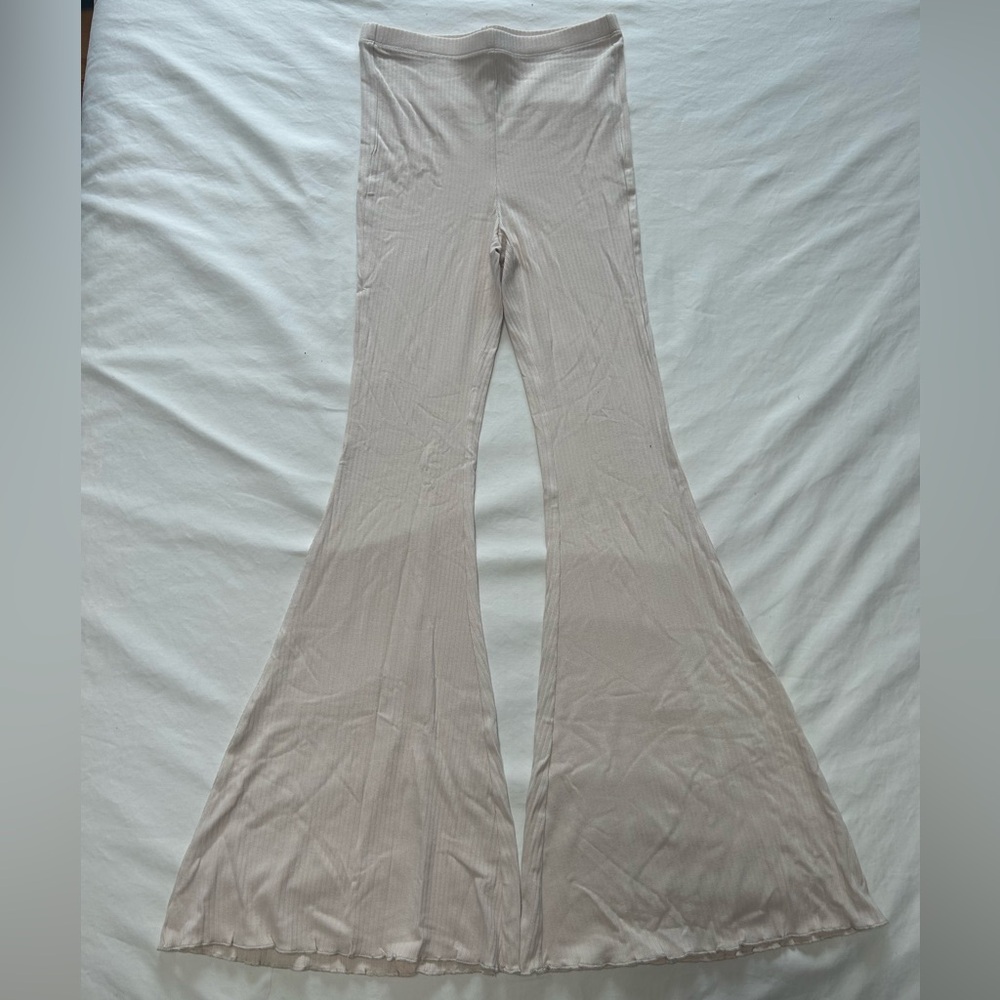 LA Hearts cream flares NEVER WORN